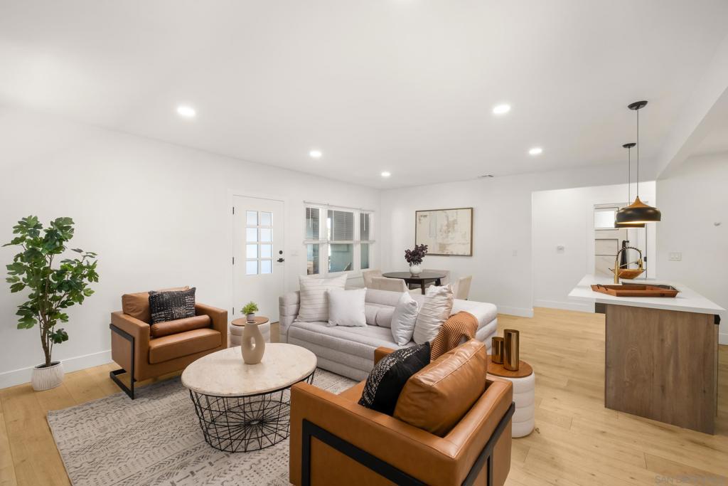 MLS #250043660SD image #13