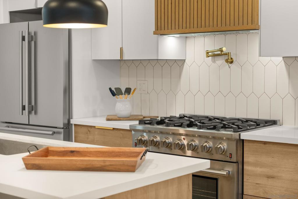 MLS #250043660SD image #15