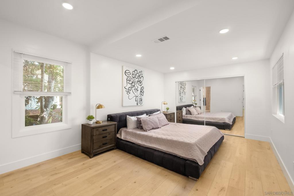 MLS #250043660SD image #17