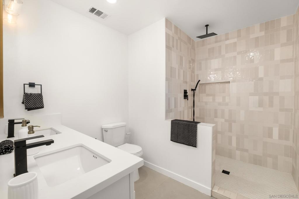 MLS #250043660SD image #20