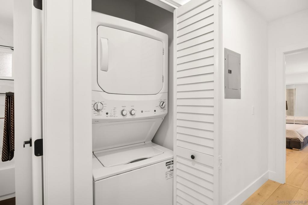 MLS #250043660SD image #27