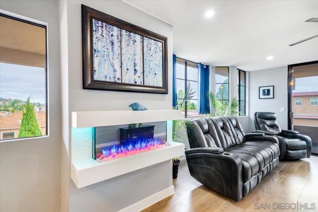 MLS #250043671SD image #10