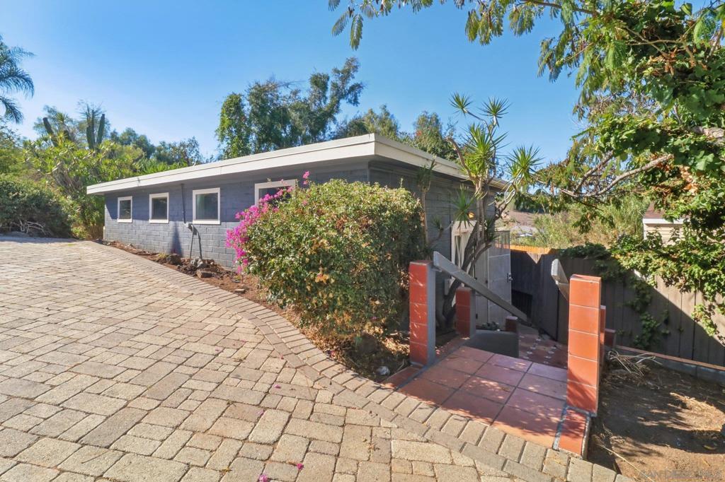 MLS #250043693SD image #1