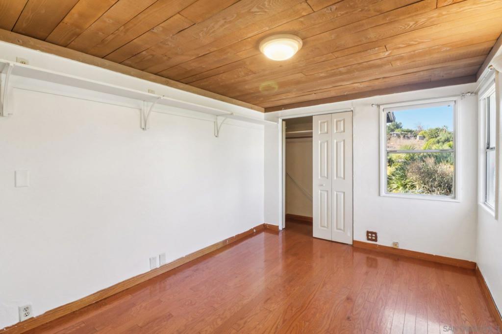 MLS #250043693SD image #13