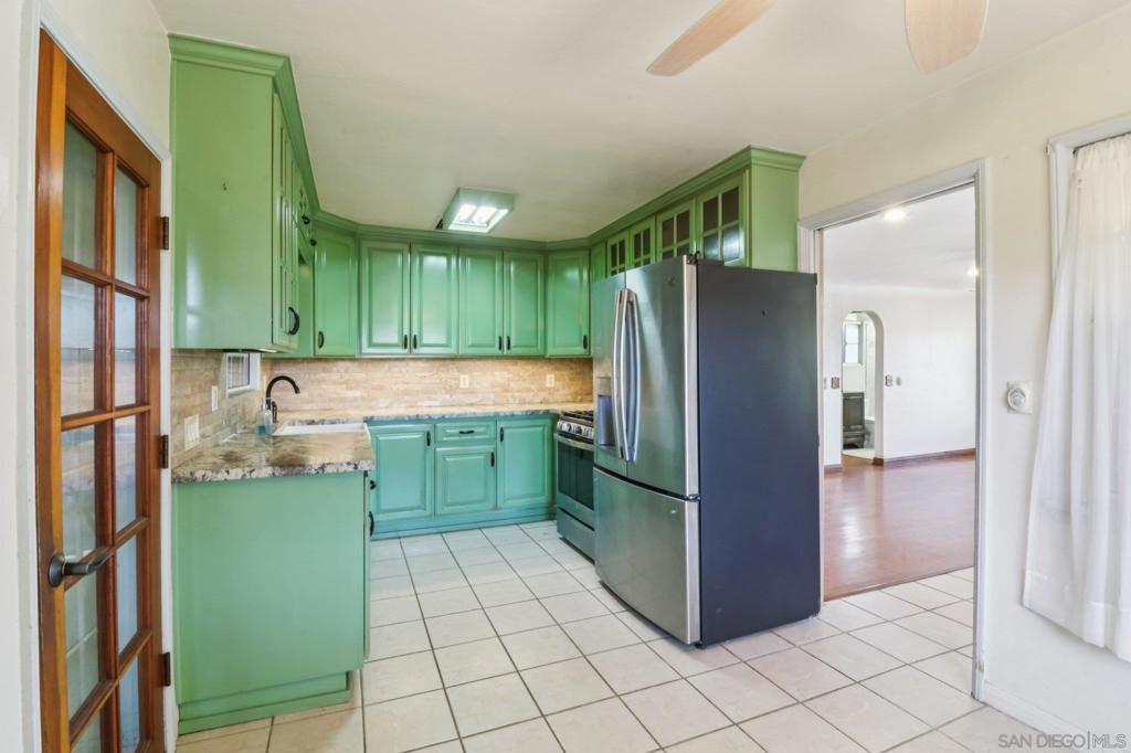 MLS #250043693SD image #7