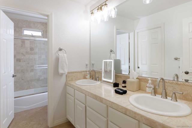 MLS #250043708SD image #22