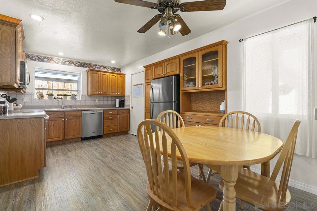 MLS #250043789SD image #17