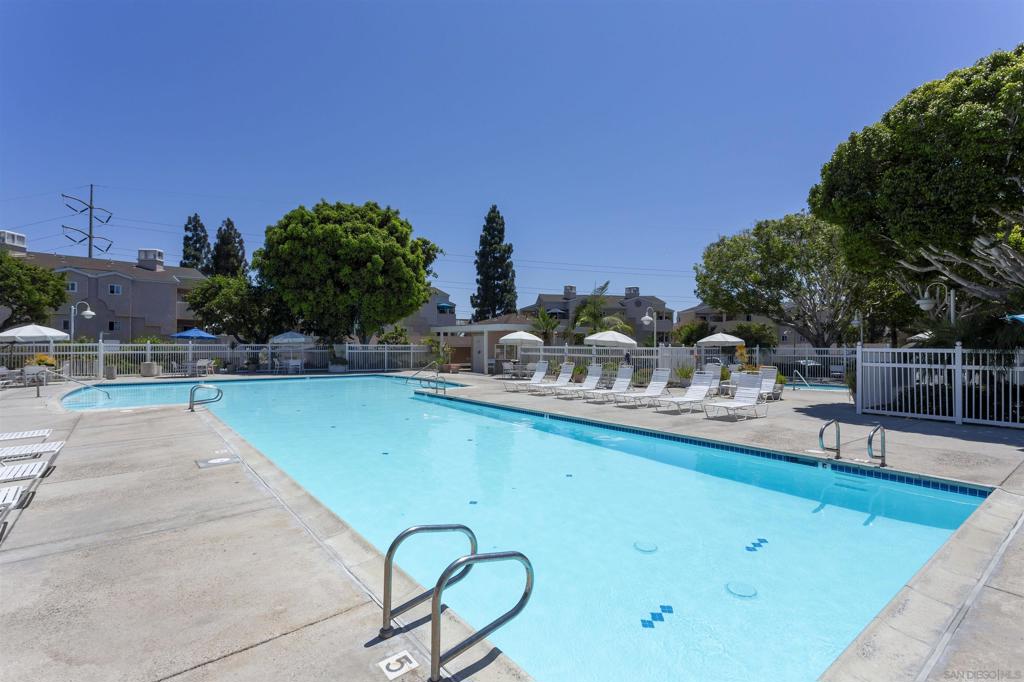 MLS #250043856SD image #22