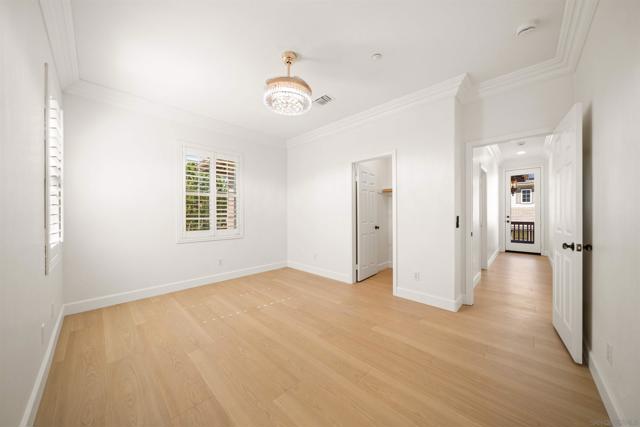 MLS #250043915SD image #23