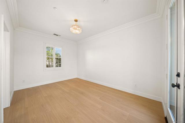 MLS #250043915SD image #32