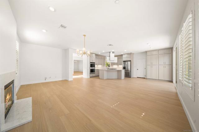 MLS #250043915SD image #9