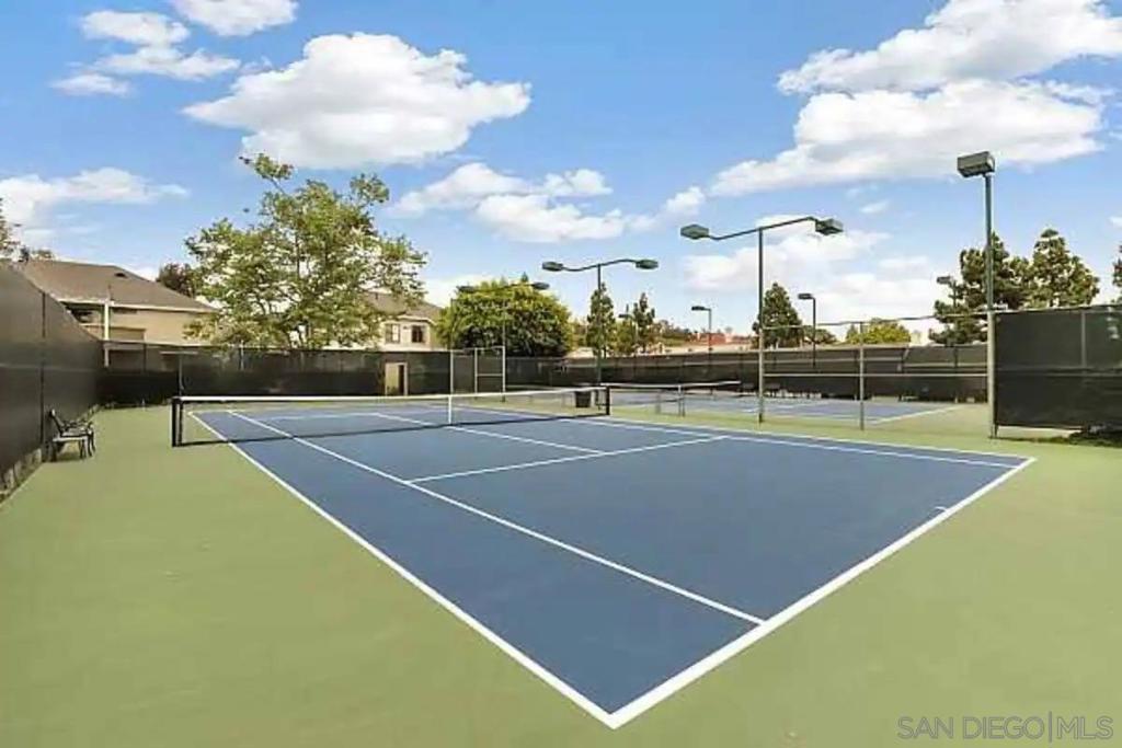 MLS #250043990SD image #29