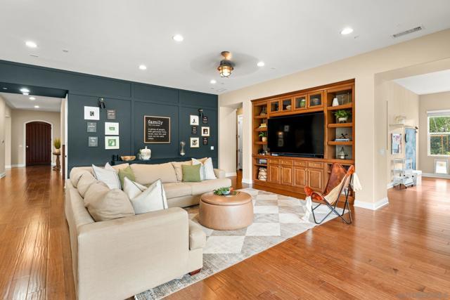 MLS #250044027SD image #39