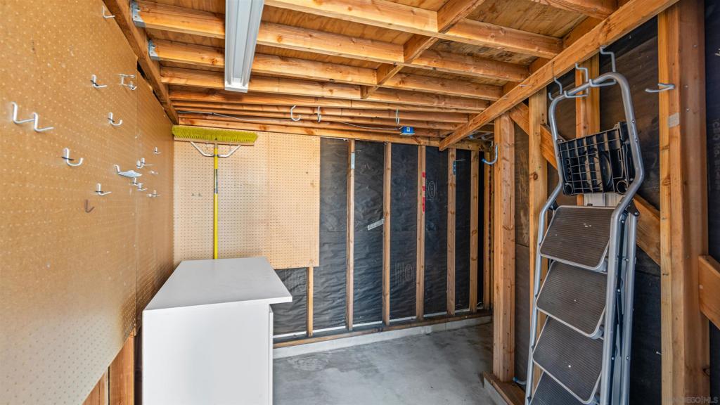 MLS #250044070SD image #23