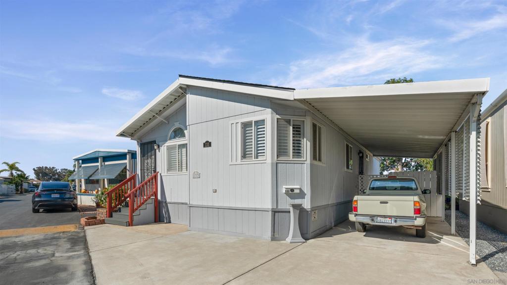 MLS #250044070SD image #29