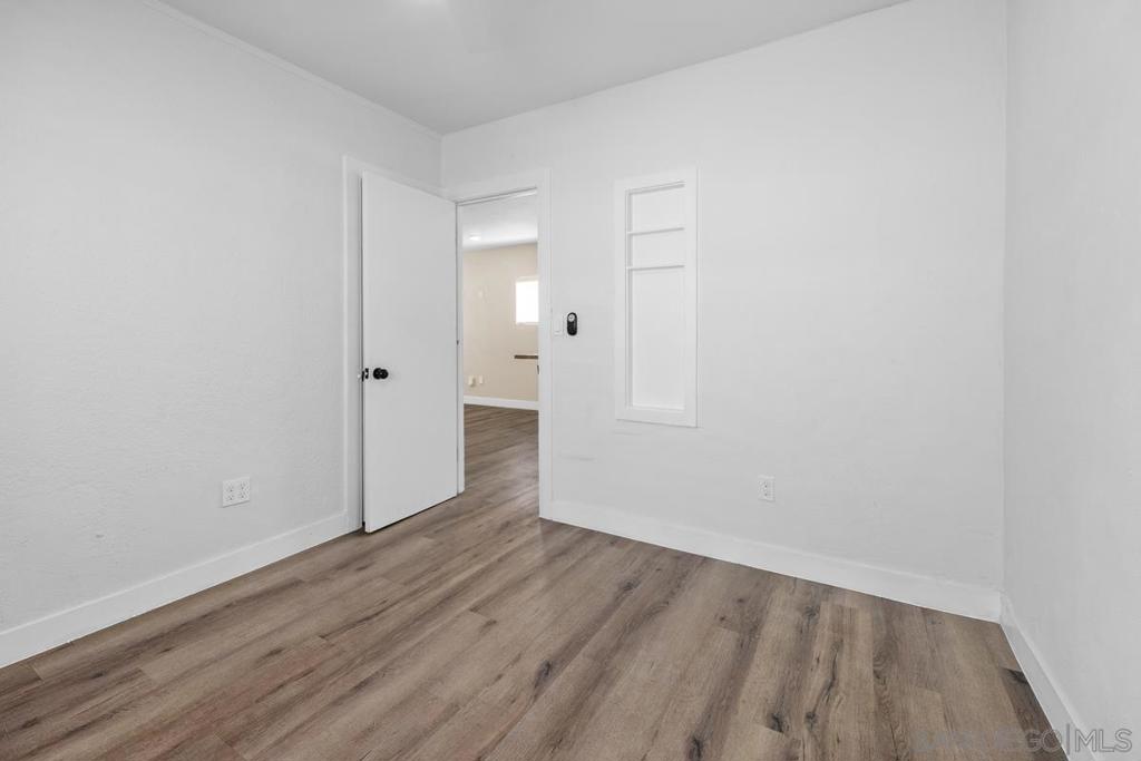 MLS #250044073SD image #16