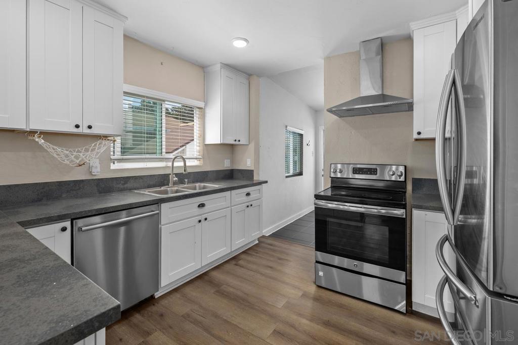 MLS #250044073SD image #8