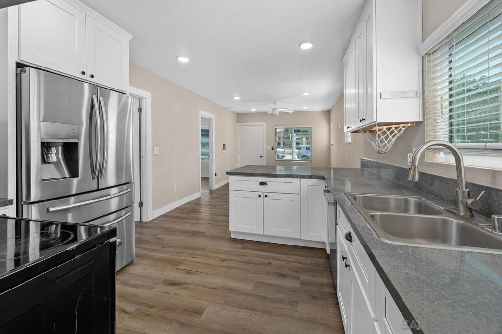 MLS #250044073SD image #9