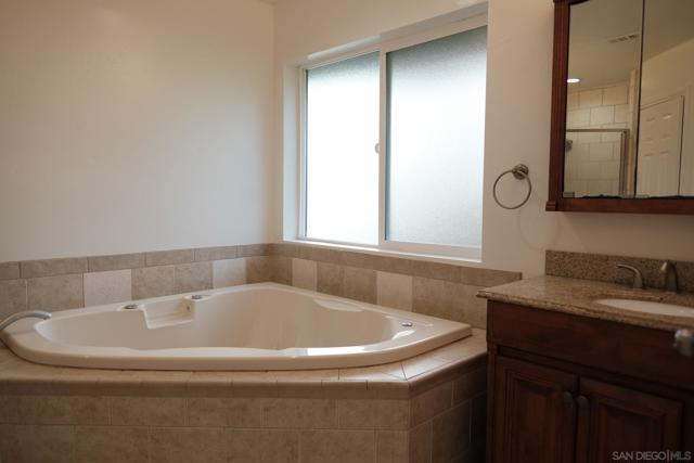 MLS #250044096SD image #18