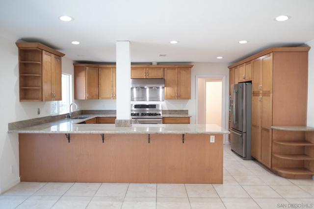 MLS #250044096SD image #9