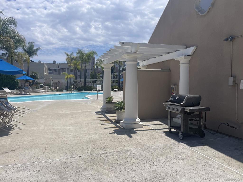 MLS #250044180SD image #19