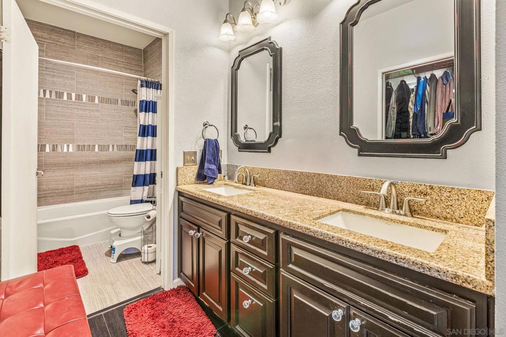 MLS #250044184SD image #11