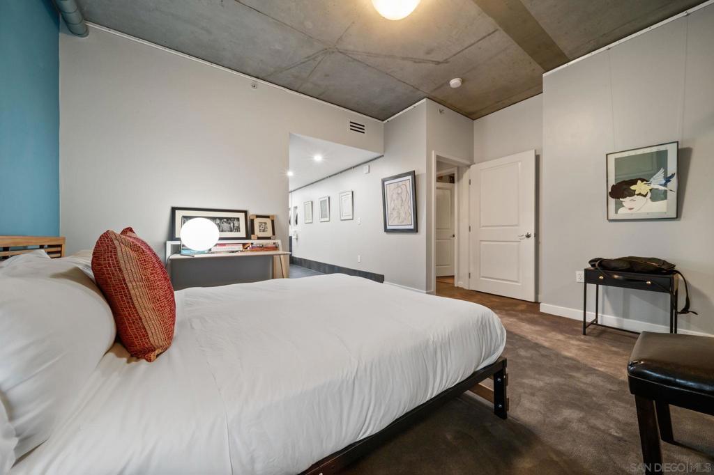 MLS #250044191SD image #11