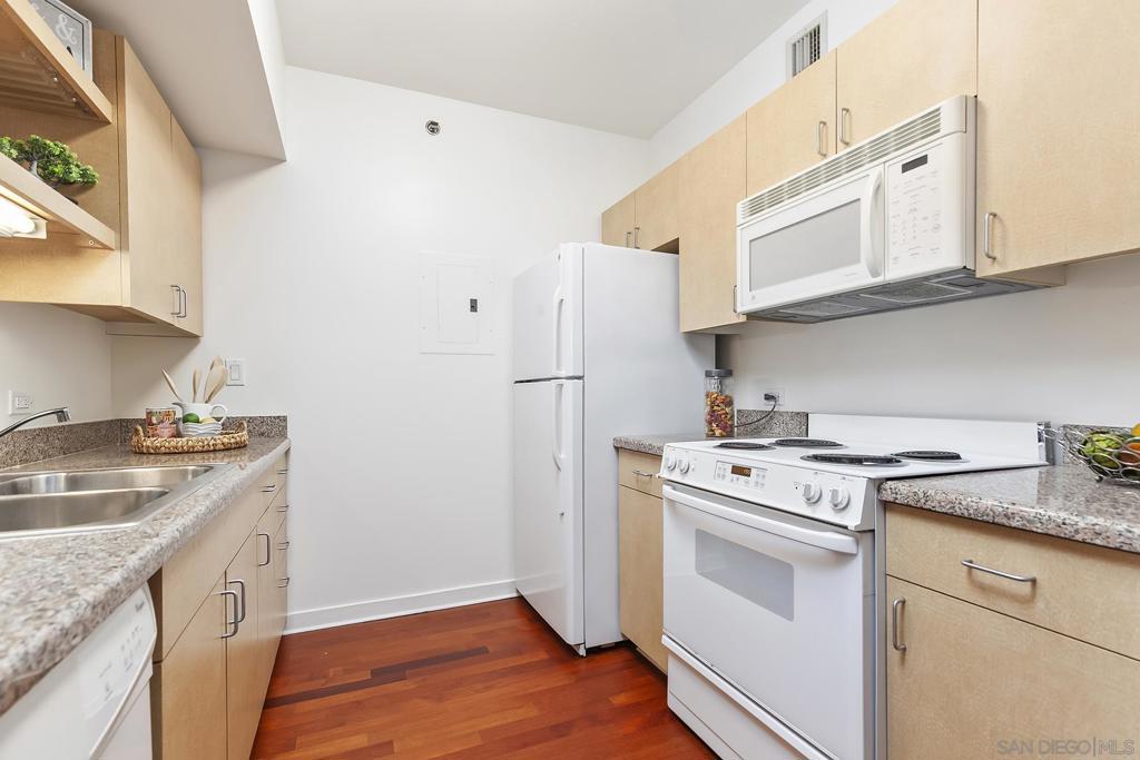 MLS #250044195SD image #23