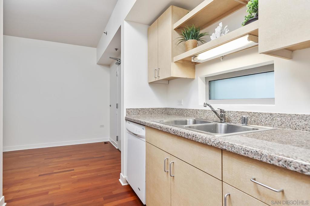 MLS #250044195SD image #25