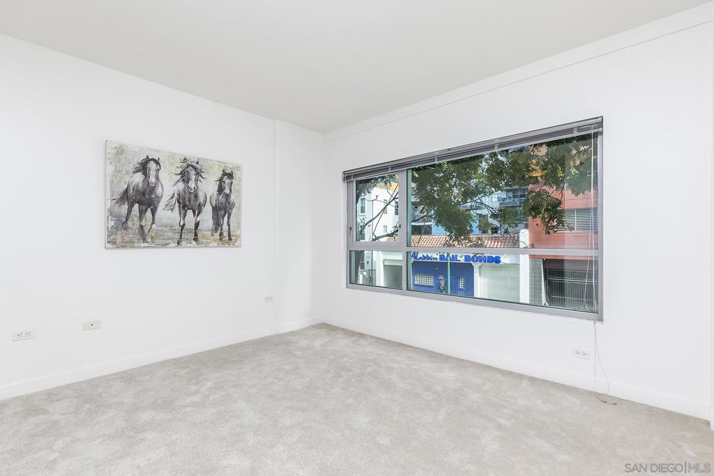 MLS #250044195SD image #30