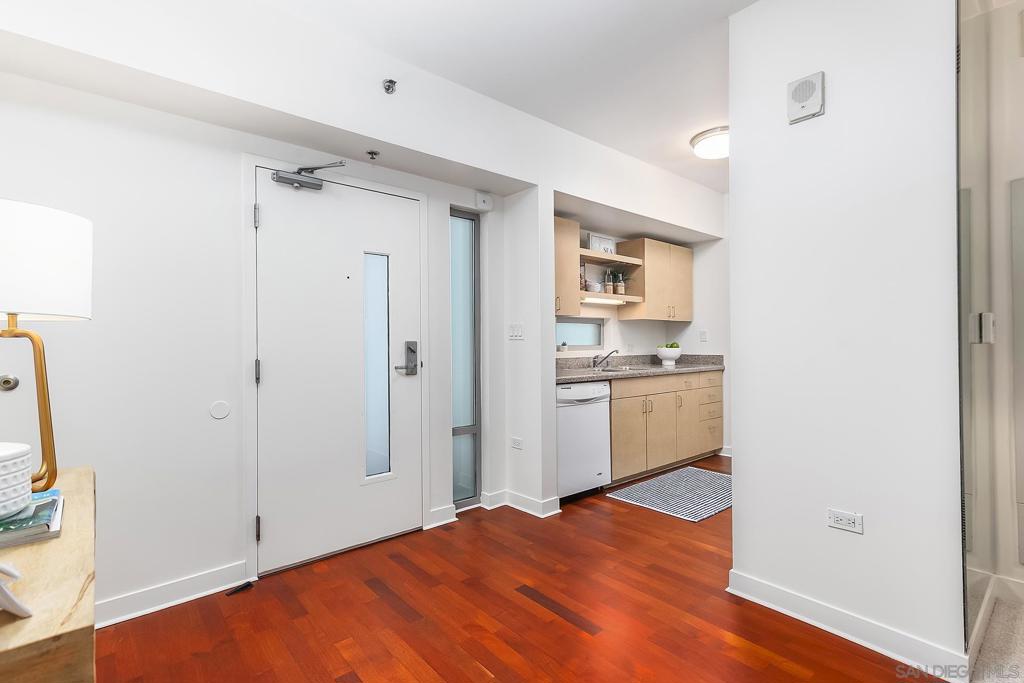 MLS #250044195SD image #41