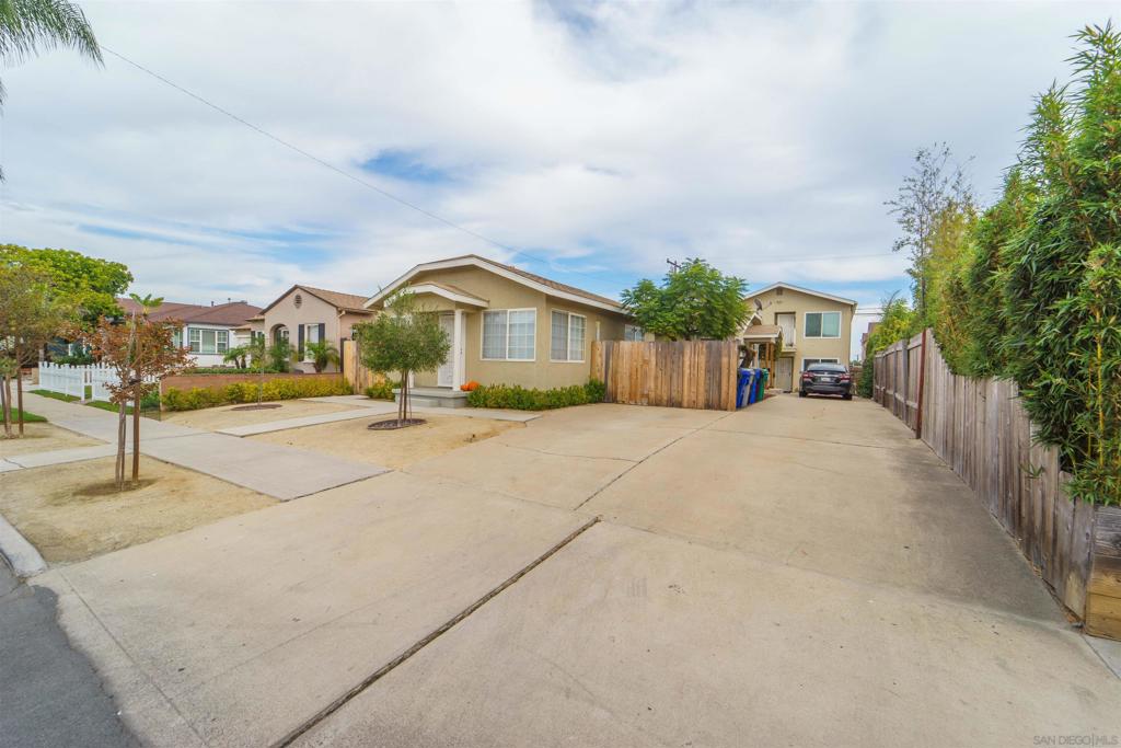 MLS #250044201SD image #24