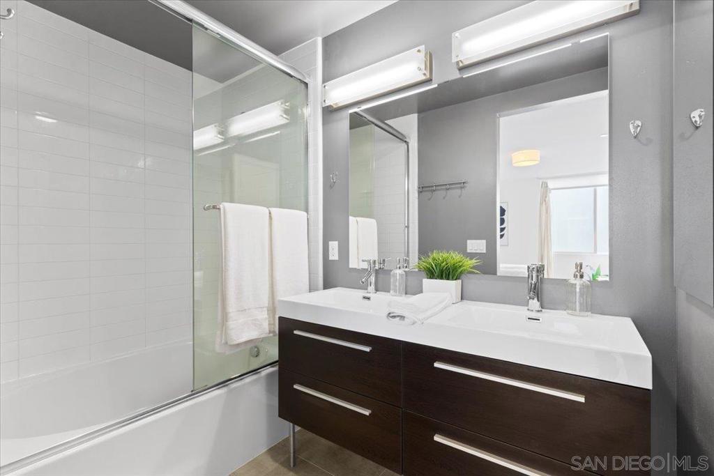 MLS #250044338SD image #14