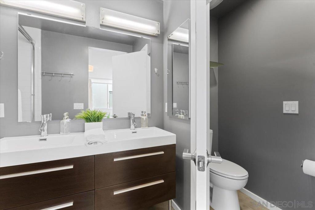 MLS #250044338SD image #15