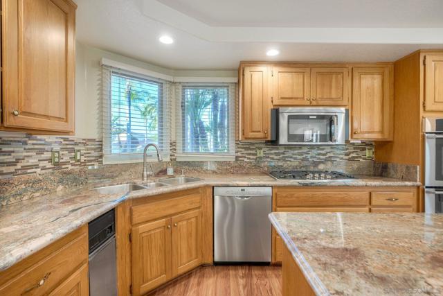 MLS #250044403SD image #11