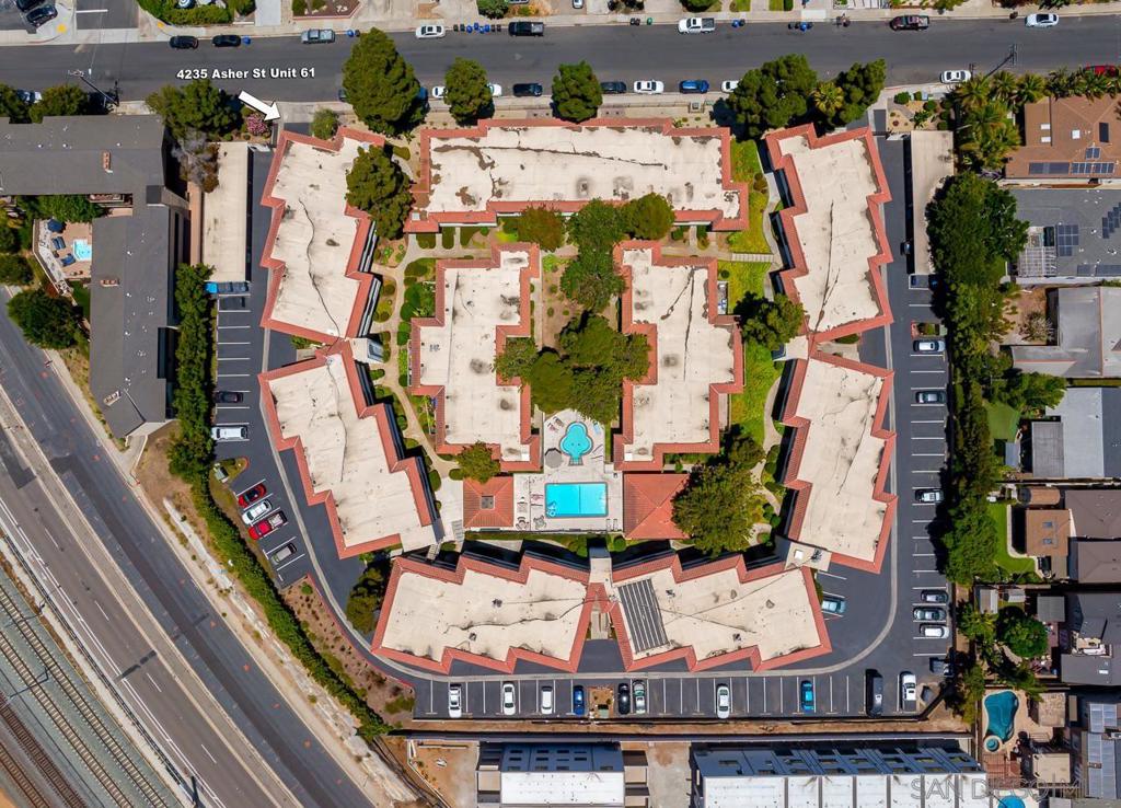 MLS #250044438SD image #16