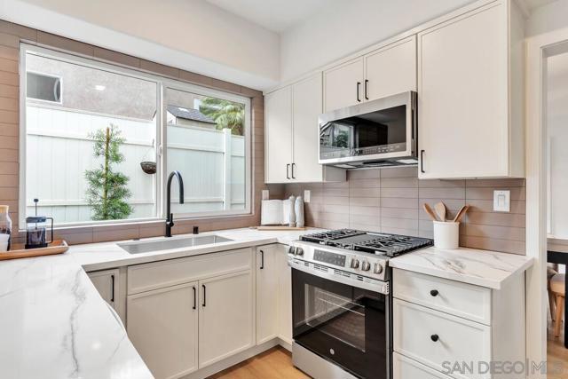 MLS #250044452SD image #10