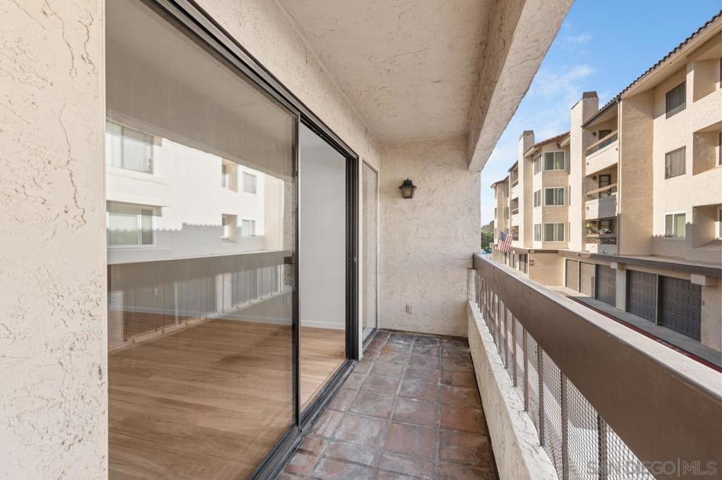 MLS #250044499SD image #35