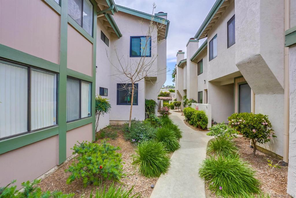 MLS #250044551SD image #24