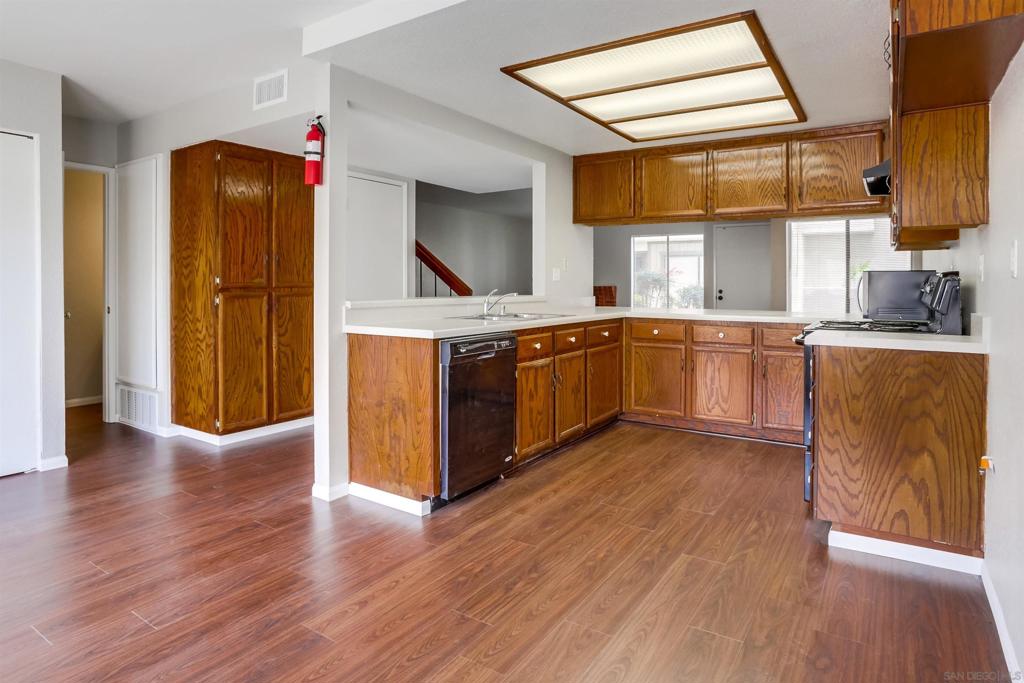 MLS #250044551SD image #8