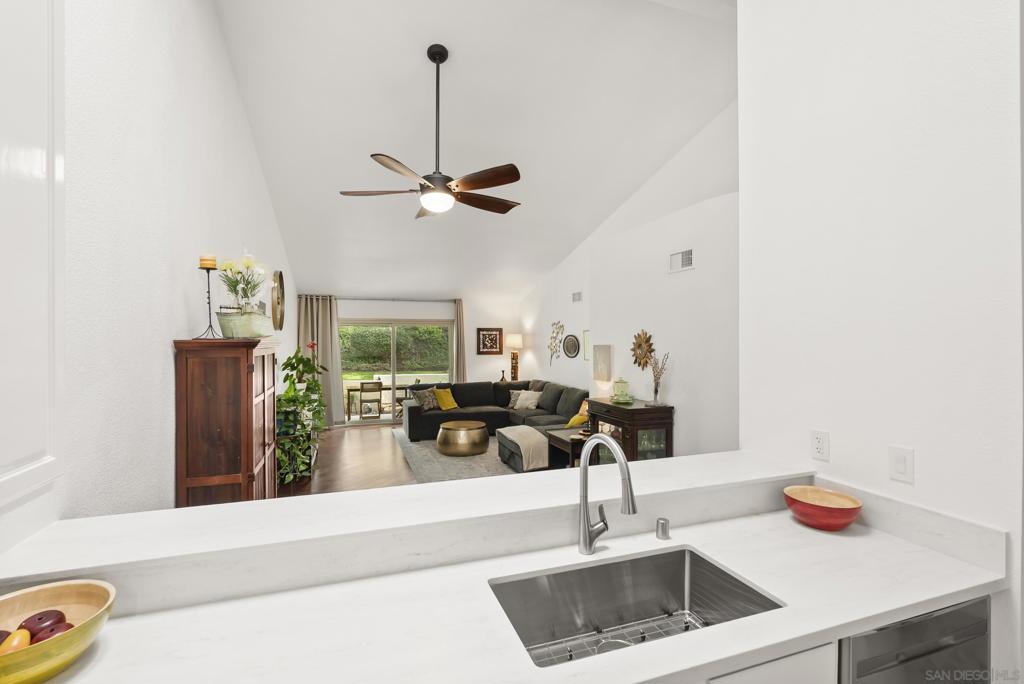 MLS #250044671SD image #12