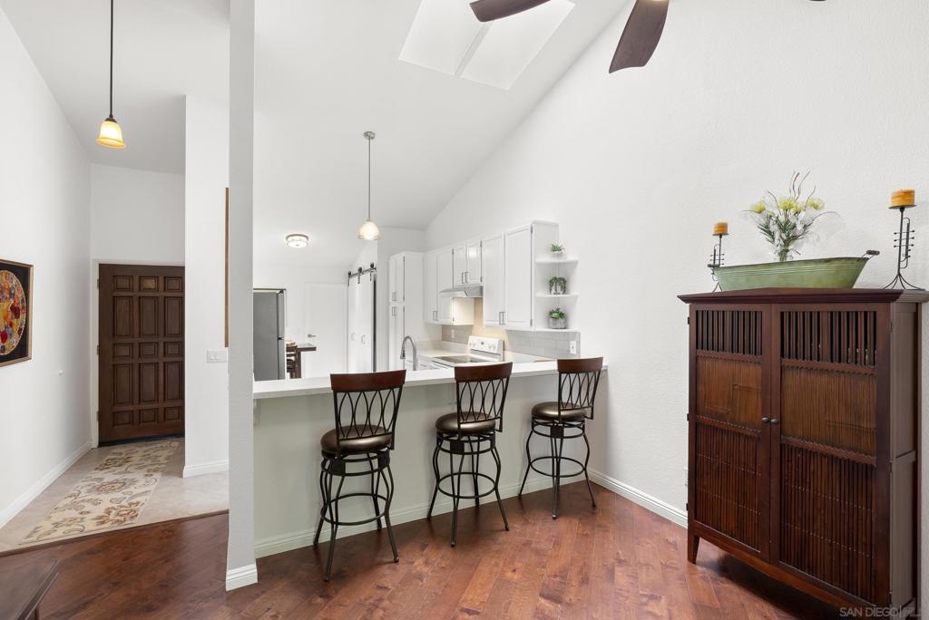 MLS #250044671SD image #17