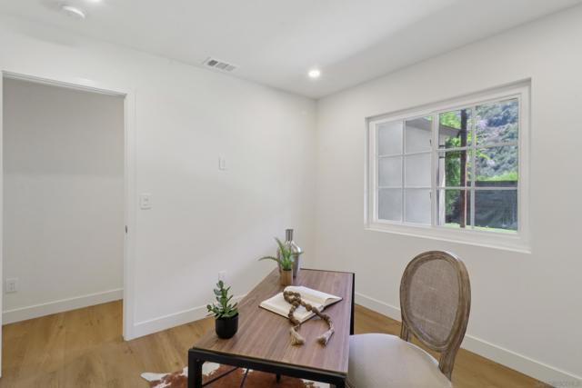 MLS #250039370SD image #23