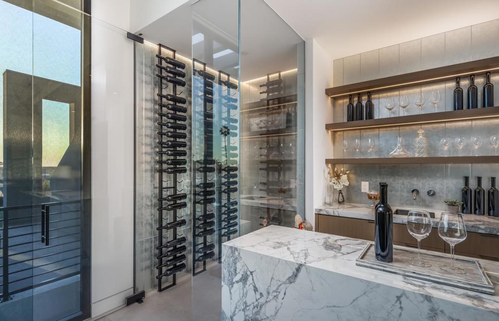 MLS #250044875SD image #16