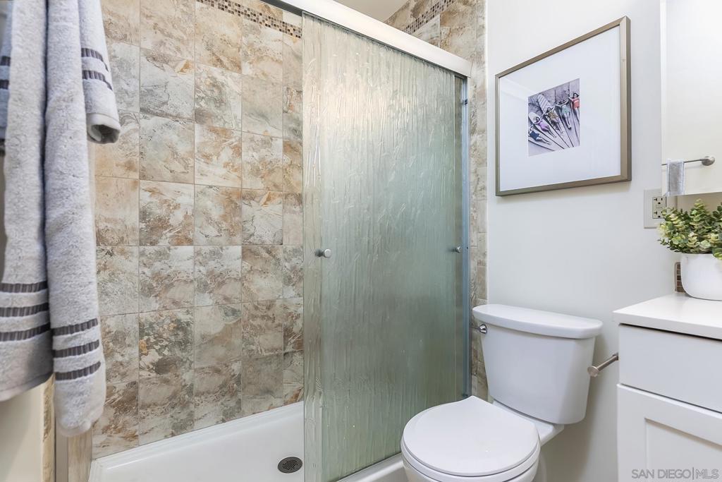 MLS #250044900SD image #23