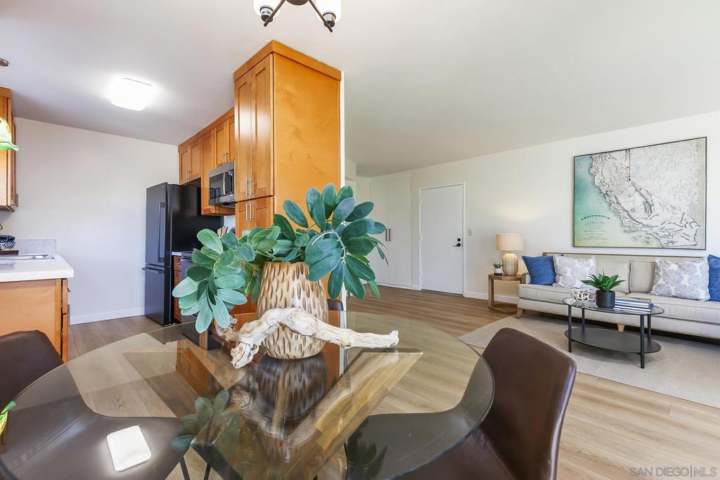 MLS #250044900SD image #9