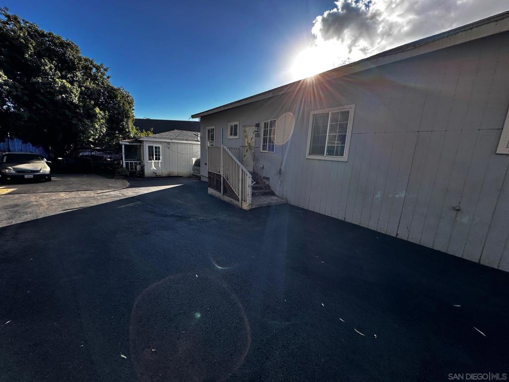 MLS #250044957SD image #4