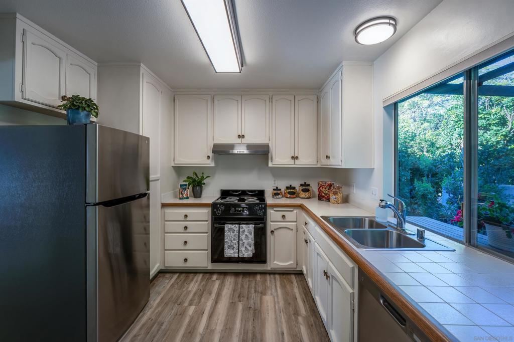 MLS #250045140SD image #4