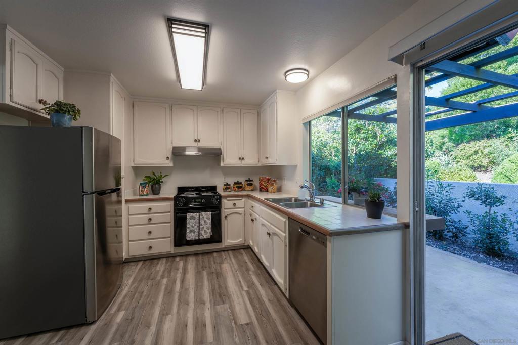 MLS #250045140SD image #6