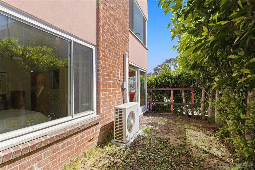 MLS #250045286SD image #11